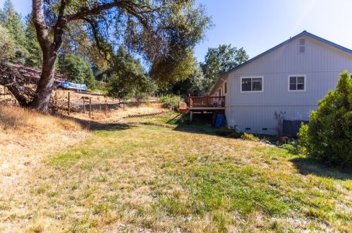 17155 Oscar Dr, Grass Valley CA  95949-7220 exterior