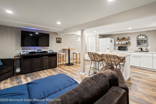 208 Virginia Dr, Bricktown NJ  08723-6521 exterior