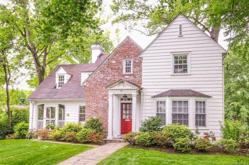 96 Parkway, Mount Vernon, NY 10552-1225