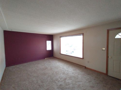 808 2nd St, Duluth, MN 55805-2101