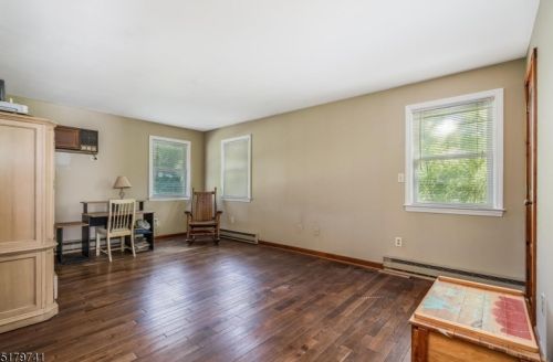 518 Route 31, East Amwell Township NJ  08551-1221 exterior