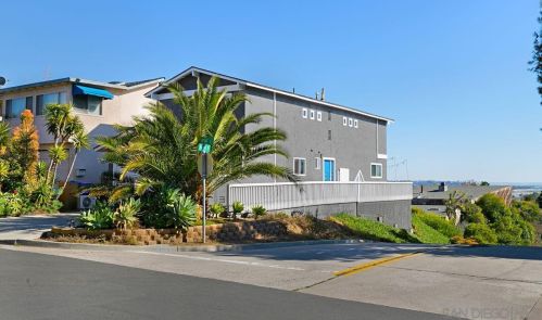 2451 Beryl St, San Diego CA 92109-3401 exterior