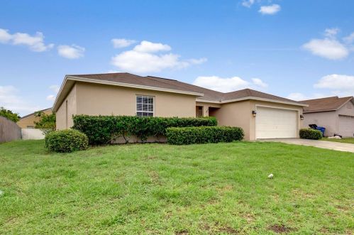 7160 Summit Dr, Winter Haven, FL 33884-2763