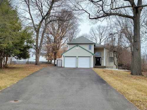 39 Nicole Rd, New Britain CT  06053-1475 exterior
