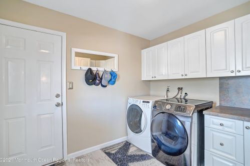 3071 Governors Xing, Belmar NJ 07719-4543 exterior