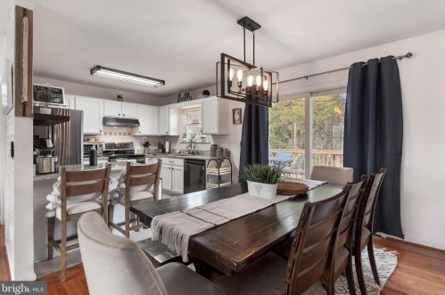 7007 Cedar Crest Dr, Fredericksburg VA  22407-8545 exterior