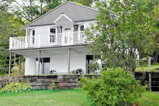 432 Lake Rd, Chateaugay, NY 12920-4608