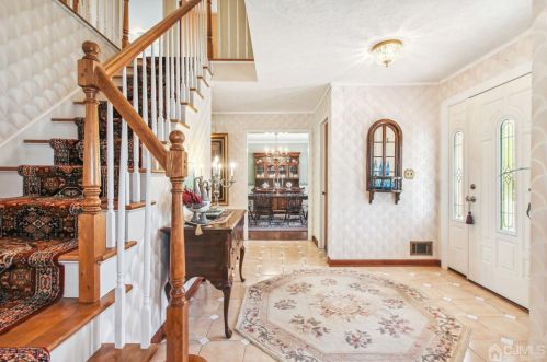 9 Lench Rd, East Brunswick, NJ 08816-4528