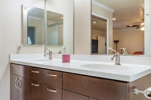 1216 Glenbrook Way, Modesto CA  95355-3676 exterior