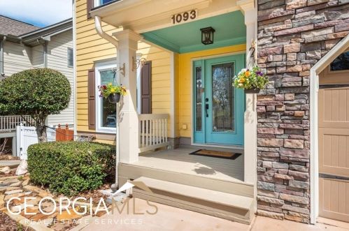 1093 Third St, Stone Mountain GA  30083-3025 exterior