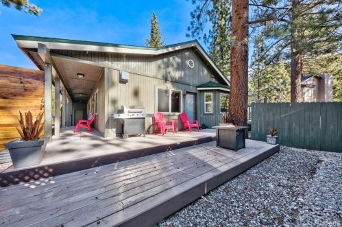 3475 Upper Truckee Rd, South Lake Tahoe CA  96150-5119 exterior