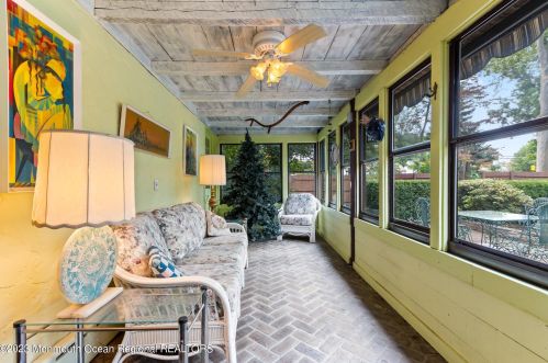 25 Schanck St, East Freehold NJ  07728-1844 exterior