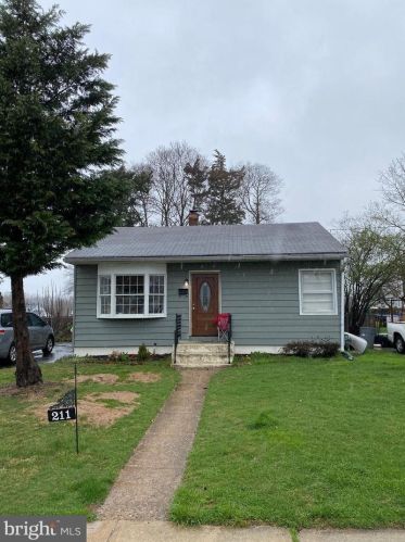 211 Clamer Rd, Trenton, NJ 08628-3202