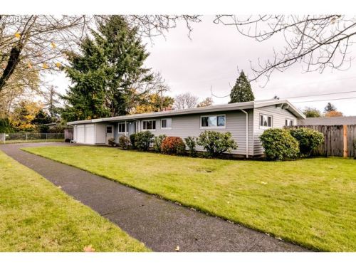 2455 Shadylane Dr, Springfield OR  97477-2151 exterior