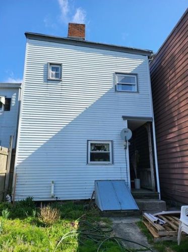 2422 Cobden St, Pittsburgh PA  15203-2712 exterior