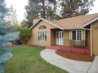 1850 Moorwood Ct, Bend, OR 97702-2301