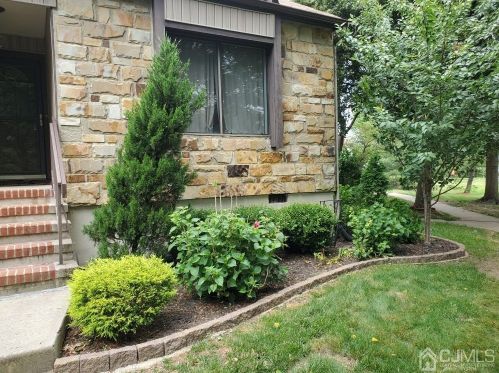 282 Silver Ln, Old Bridge, NJ 08857-3341