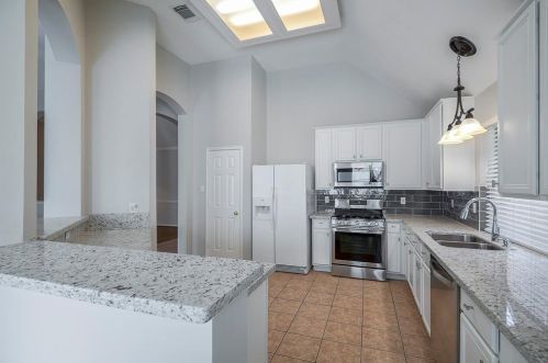 155 Wimberly Way, Conroe TX  77385-3563 exterior