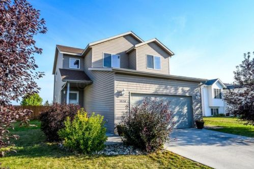 1526 41st Ave, Moorhead MN  56560-7429 exterior