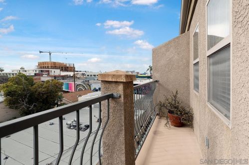 3928 Iowa St, San Diego CA 92104-2606 exterior