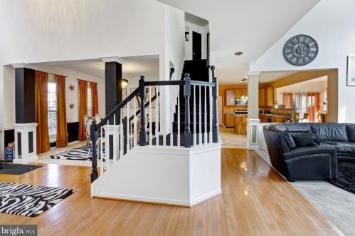 515 Florence Fields Ln, New Castle DE  19720-8752 exterior