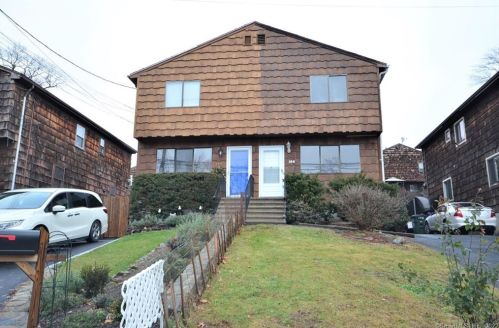 186 Robert St, Bridgeport, CT 06606-3925