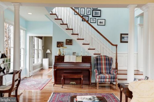 19058 Boyer Fields Pl, Leesburg VA 20176-1643 exterior