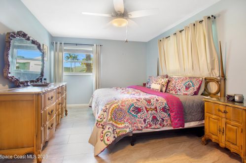 402 Ash St, Sebastian FL  32958-4308 exterior