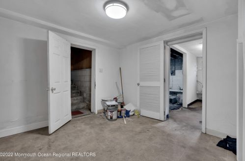 237 Cassville Rd, Jackson Twp NJ  08527-4717 exterior