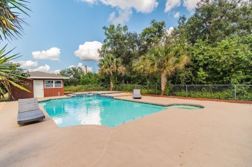 8216 Pleasant Ln, Riverview, FL 33569-4766