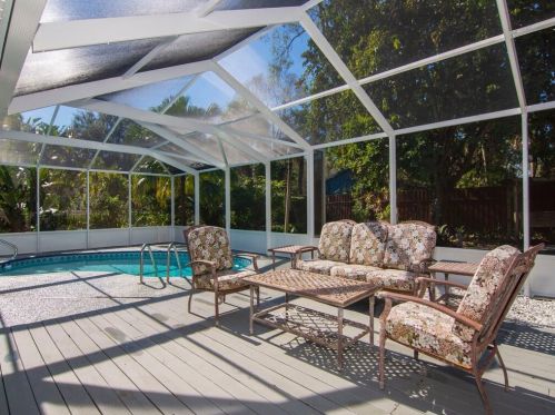 1945 34th Ave, Vero Beach, FL 32960-2514