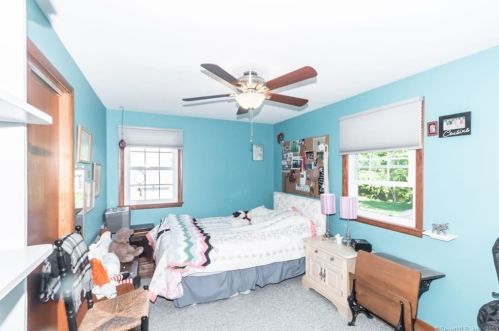 55 Jodi Dr, Wallingford CT  06492-2846 exterior