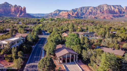 32 San Patricio Dr, Sedona, AZ 86336-4704
