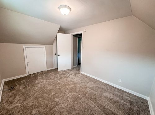 827 Woodward St, Mckeesport PA  15132-1660 exterior