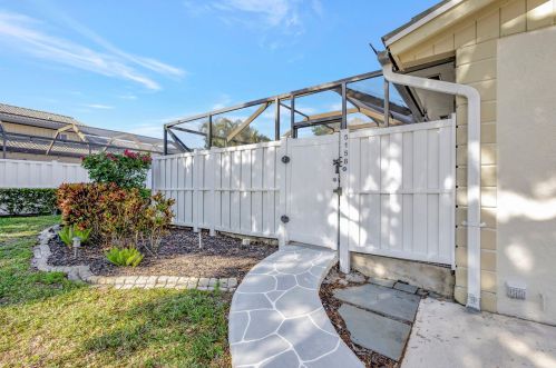 5158 Woodruff Ln, West Palm Beach FL  33418-8948 exterior
