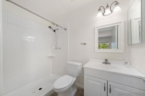 11325 Camarosa Cir, San Diego CA 92126-1621 exterior