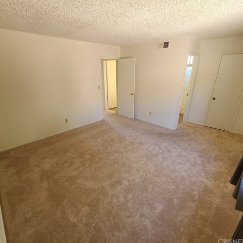 28535 Winterdale Dr, Santa Clarita CA  91387-3136 exterior