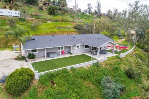 12070 Serena Rd, Lakeside, CA 92040-1347