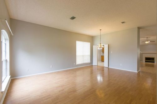 3944 Burnley Dr, Plano TX  75025-2068 exterior