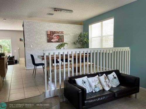4842 155th Ter, Hollywood, FL 33027-5642