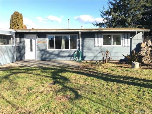 5106 Filbert Ln, Lakewood, WA 98499-2323