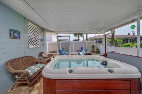 114 Imperial Hts Dr, Ormond Beach FL  32176-2348 exterior