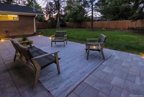 2432 Jasmine St, Denver CO 80222-6313 exterior