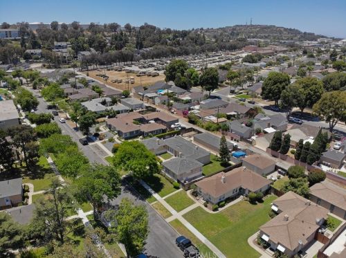 4241 Jacinto Way, Long Beach CA 90815-2632 exterior