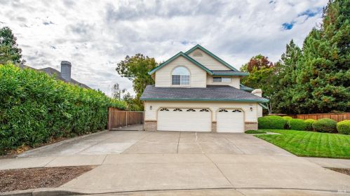2511 Fulton Pl, Santa Rosa, CA 95401-4931