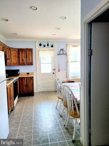 636 State St, Lemoyne PA  17043-1536 exterior