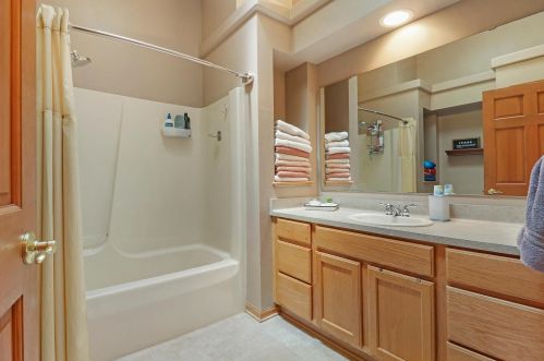 2509 55 Ave, Kenosha WI 53144-4804 exterior