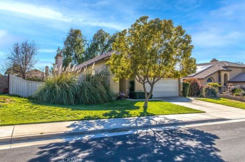 547 Brookside Ln, Beaumont, CA 92223-7040
