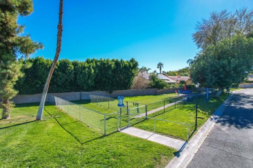 502 Cerritos Way, Cathedral City CA  92234-1617 exterior