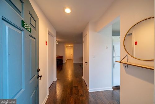 385 Silvia St, Trenton NJ  08628-3232 exterior